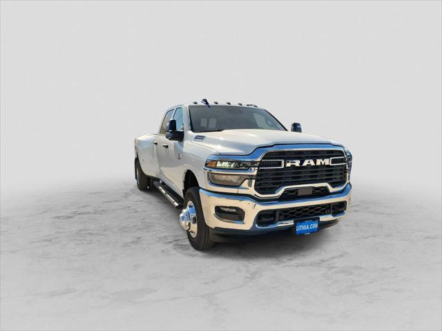 2026 RAM Ram 3500 RAM 3500 TRADESMAN CREW CAB 4X4 8 BOX