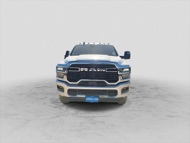 2026 RAM Ram 3500 RAM 3500 TRADESMAN CREW CAB 4X4 8 BOX