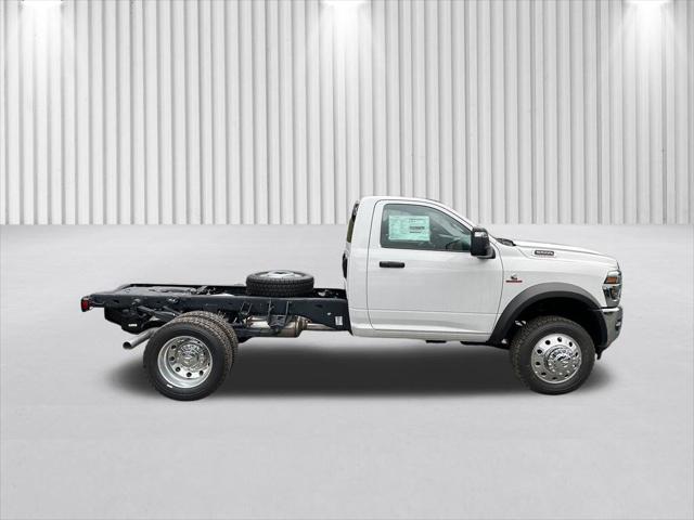 2026 RAM 5500 Chassis RAM 5500 TRADESMAN CHASSIS REGULAR CAB 4X4 60 CA