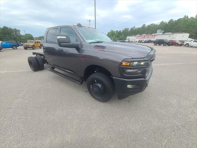 2026 RAM 3500 Chassis RAM 3500 TRADESMAN CREW CAB CHASSIS 4X4 60 CA 2026 RAM 3500 Chassis RAM 3500 TRADESMAN CREW CAB CHASSIS 4X4 60 CA