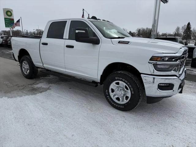 2026 RAM Ram 3500 RAM 3500 TRADESMAN CREW CAB 4X4 64 BOX