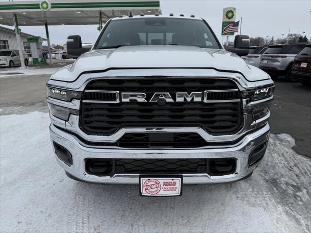 2026 RAM Ram 3500 RAM 3500 TRADESMAN CREW CAB 4X4 64 BOX