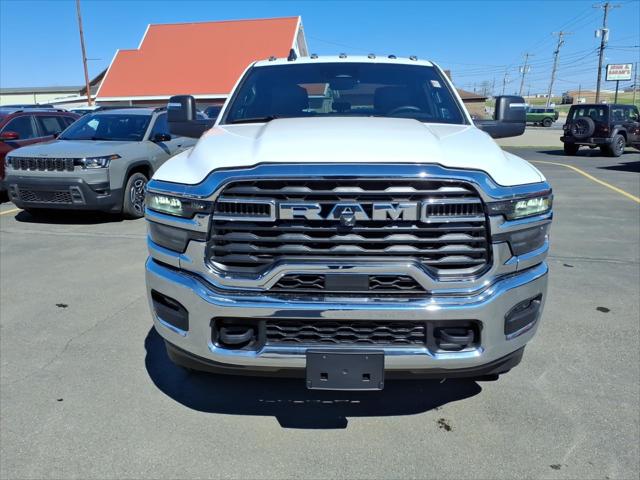 2026 Ram 2500 Tradesman Crew Cab 4x4 8' Box