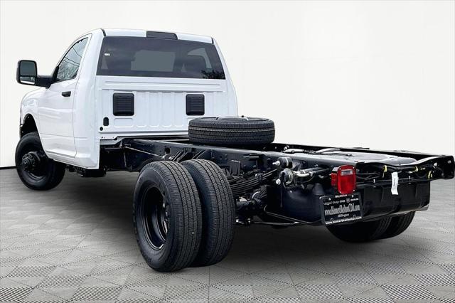 2026 RAM Ram 3500 Chassis Cab RAM 3500 TRADESMAN CHASSIS REGULAR CAB 4X2 84 CA