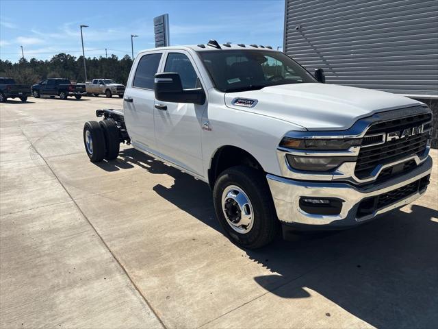 2026 RAM Ram 3500 Chassis Cab RAM 3500 TRADESMAN CREW CAB CHASSIS 4X4 60 CA