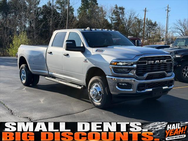 2026 RAM Ram 3500 RAM 3500 TRADESMAN CREW CAB 4X4 8 BOX