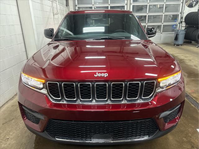2026 Jeep Grand Cherokee GRAND CHEROKEE LAREDO X 4X4