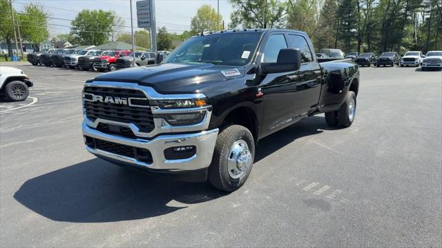 2026 RAM Ram 3500 RAM 3500 TRADESMAN CREW CAB 4X4 8 BOX