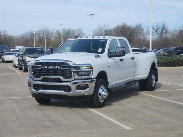 2026 RAM Ram 3500 RAM 3500 TRADESMAN CREW CAB 4X4 8 BOX
