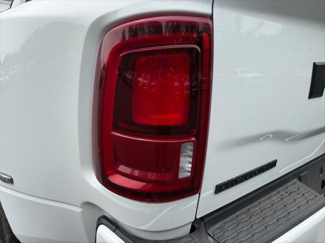 2026 Ram 3500 Big Horn Crew Cab 4x4 8' Box