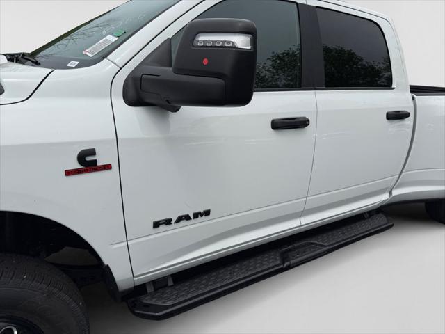 2026 Ram 3500 Big Horn Crew Cab 4x4 8' Box