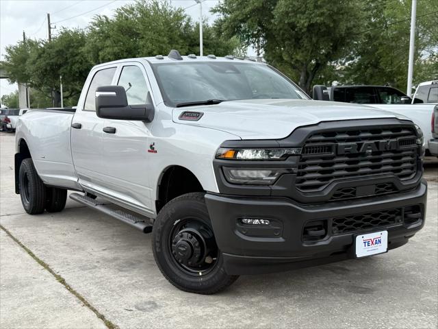 2026 RAM Ram 3500 RAM 3500 TRADESMAN CREW CAB 4X4 8 BOX