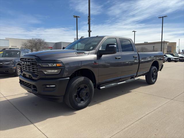 2026 RAM Ram 3500 RAM 3500 TRADESMAN CREW CAB 4X4 8 BOX
