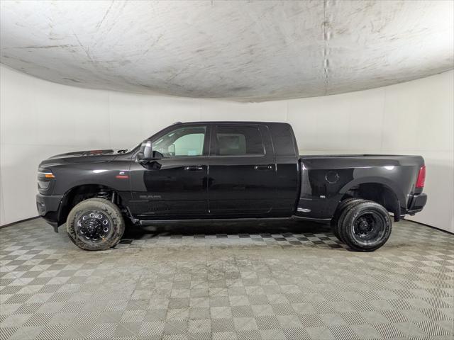 2026 RAM Ram 3500 RAM 3500 LARAMIE MEGA CAB 4X4 64 BOX