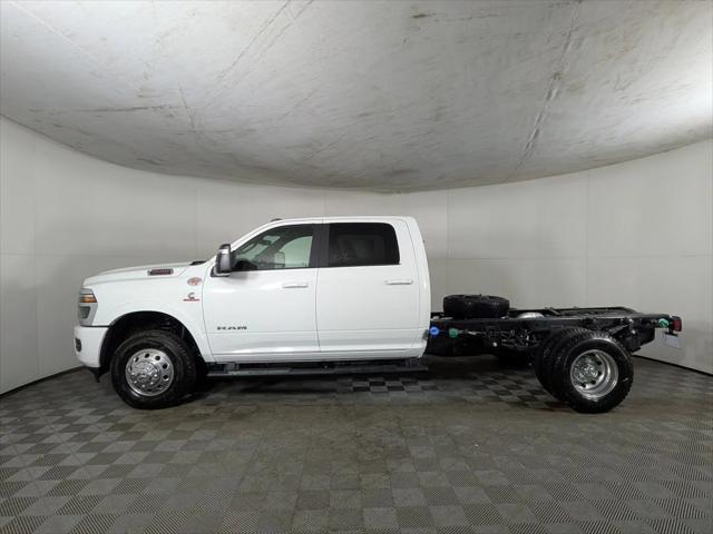 2026 RAM Ram 3500 Chassis Cab RAM 3500 BIG HORN CREW CAB CHASSIS 4X4 60 CA