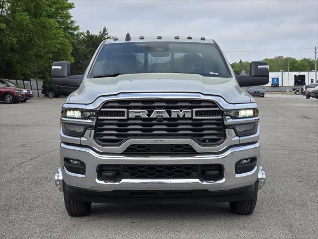 2026 RAM Ram 3500 RAM 3500 TRADESMAN CREW CAB 4X4 8 BOX