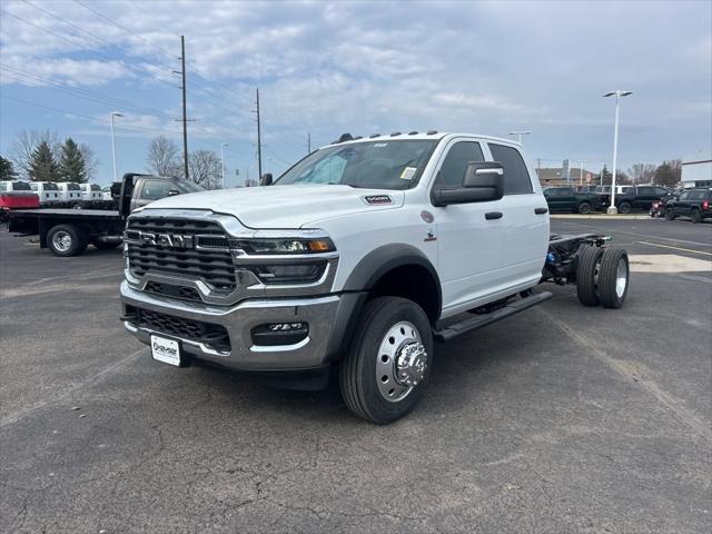 2026 RAM 5500 Chassis RAM 5500 TRADESMAN CHASSIS CREW CAB 4X4 84 CA