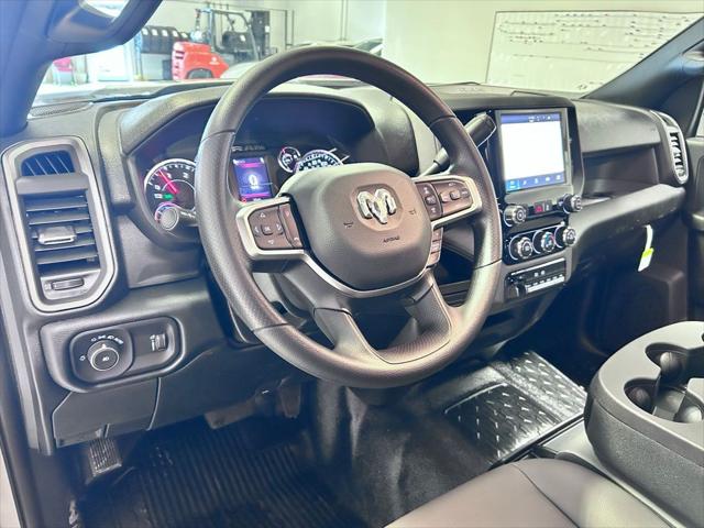 2026 RAM Ram 5500 Chassis Cab RAM 5500 TRADESMAN CHASSIS CREW CAB 4X2 84 CA