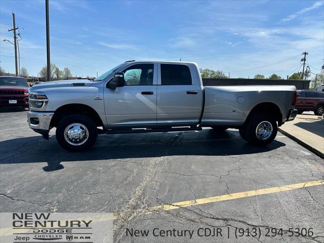 2026 Ram 3500 Tradesman Crew Cab 4x4 8' Box