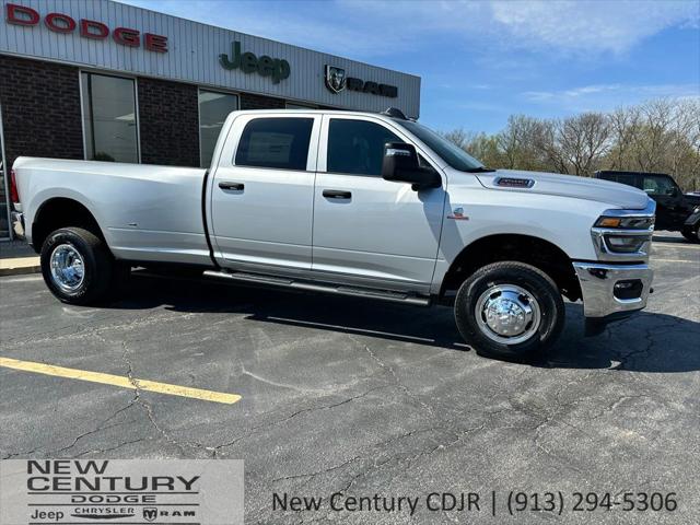 2026 Ram 3500 Tradesman Crew Cab 4x4 8' Box