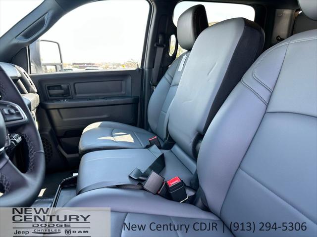 2026 Ram 3500 Tradesman Crew Cab 4x4 8' Box