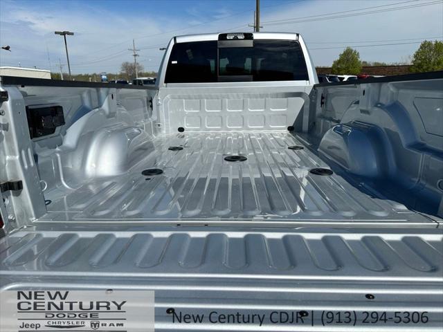 2026 Ram 3500 Tradesman Crew Cab 4x4 8' Box