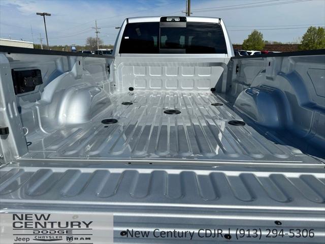 2026 Ram 3500 Tradesman Crew Cab 4x4 8' Box