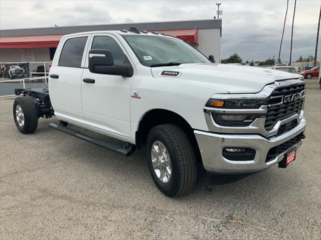 2026 RAM Ram 3500 Chassis Cab RAM 3500 TRADESMAN CREW CAB CHASSIS 4X4 60 CA 2026 RAM Ram 3500 Chassis Cab RAM 3500 TRADESMAN CREW CAB CHASSIS 4X4 60 CA