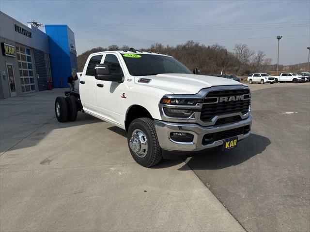 2026 RAM Ram 3500 Chassis Cab RAM 3500 TRADESMAN CREW CAB CHASSIS 4X4 60 CA