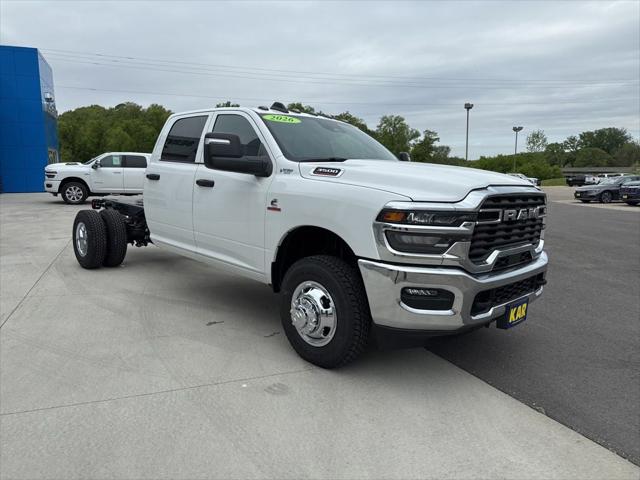 2026 RAM Ram 3500 Chassis Cab RAM 3500 TRADESMAN CREW CAB CHASSIS 4X4 60 CA