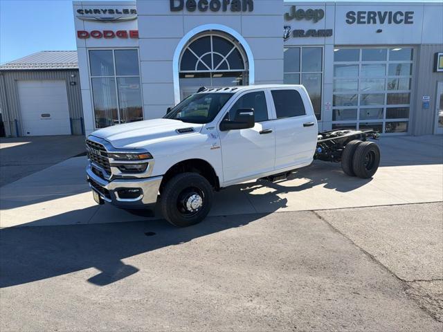 2026 RAM Ram 3500 Chassis Cab RAM 3500 TRADESMAN CREW CAB CHASSIS 4X4 60 CA