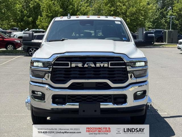 2026 RAM Ram 3500 RAM 3500 TRADESMAN CREW CAB 4X4 8 BOX