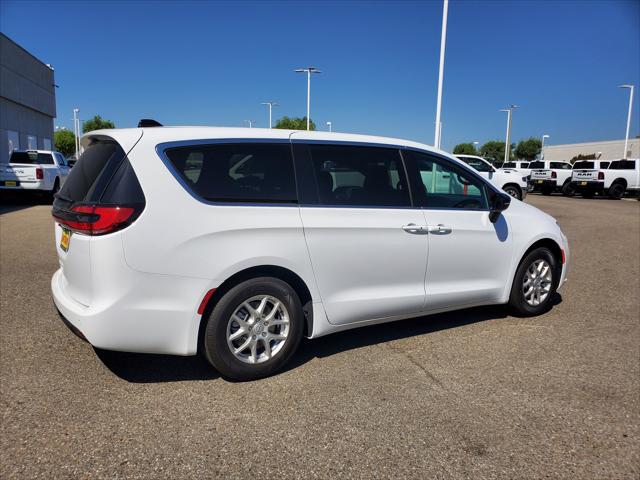 2026 Chrysler Voyager VOYAGER LX