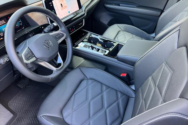 2026 Volkswagen Atlas SE with Technology