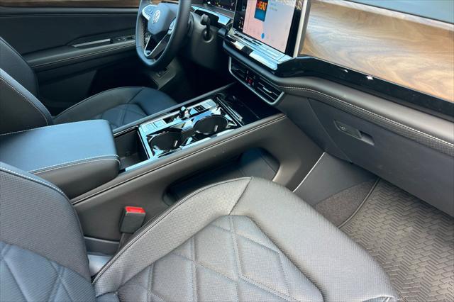 2026 Volkswagen Atlas SE with Technology