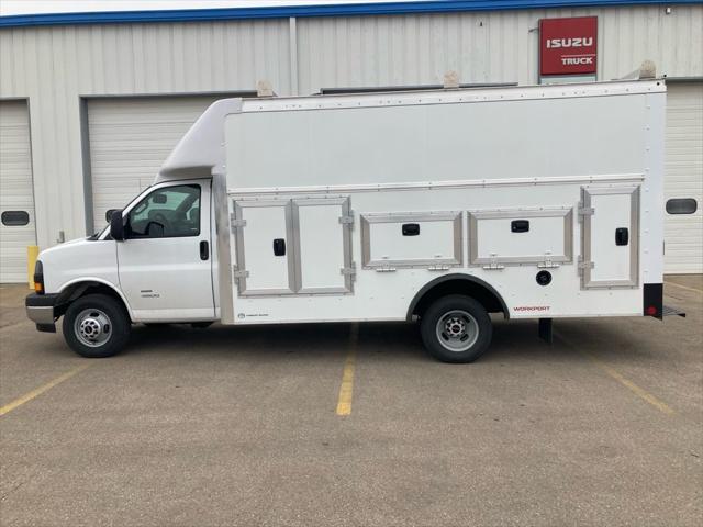 2026 GMC Savana Cutaway 4500 Van for sale in anesville, WI