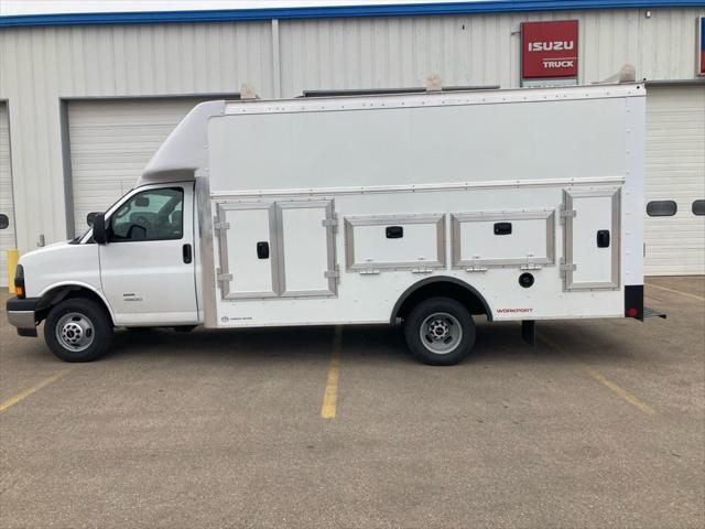2026 GMC Savana Cutaway 4500 Van