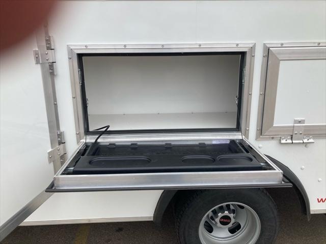 2026 GMC Savana Cutaway 4500 Van