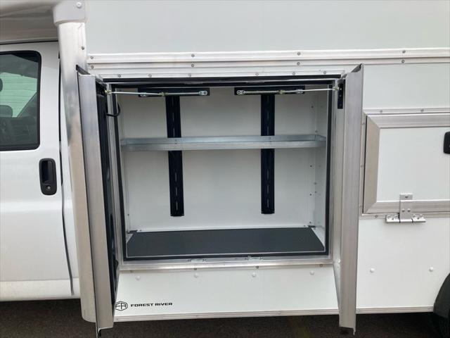 2026 GMC Savana Cutaway 4500 Van