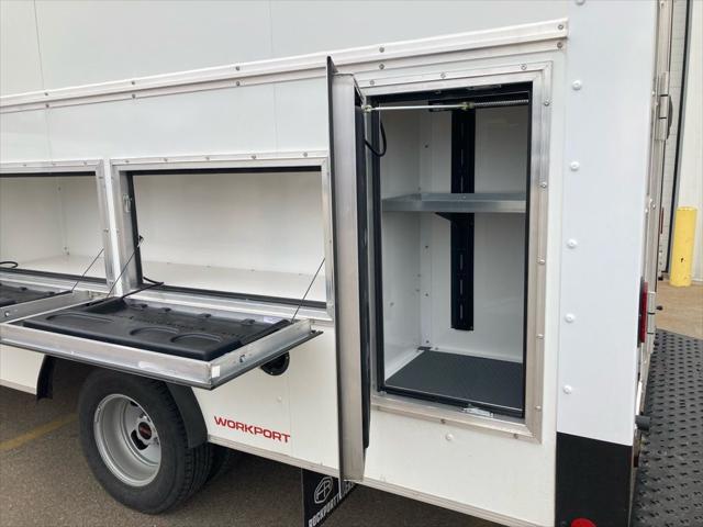 2026 GMC Savana Cutaway 4500 Van