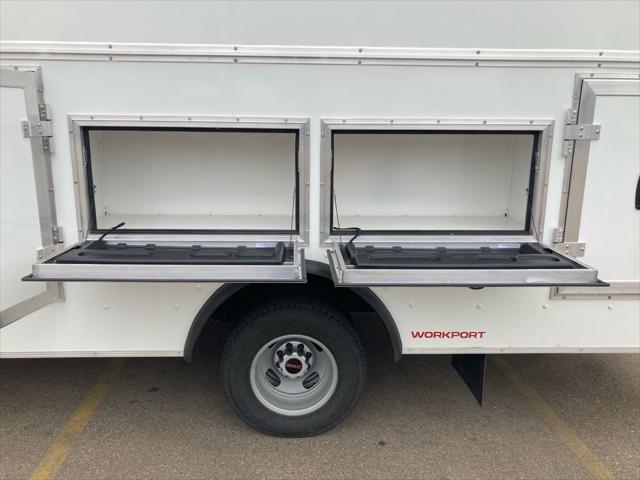 2026 GMC Savana Cutaway 4500 Van
