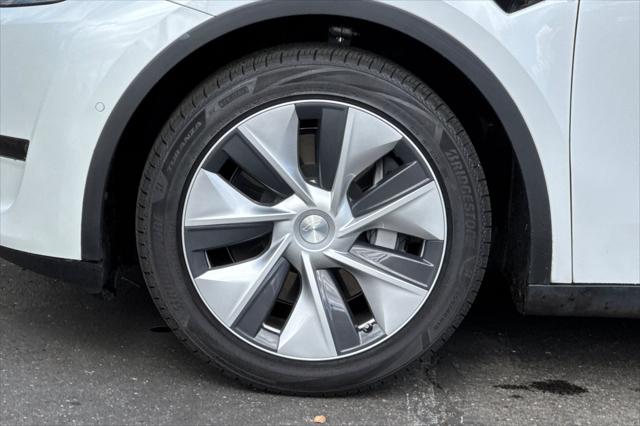 2021 Tesla Model Y Standard Range Rear-Wheel Drive