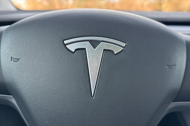 2021 Tesla Model Y Standard Range Rear-Wheel Drive