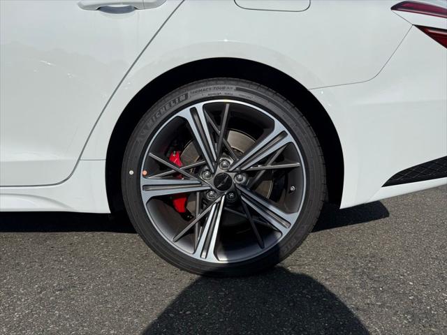 2025 Genesis G70 3.3T AWD Sport Advanced