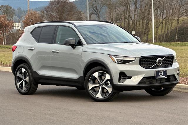 2026 Volvo XC40 Plus, B5 AWD Gas (mild hybrid), Dark for sale in Eugene, OR