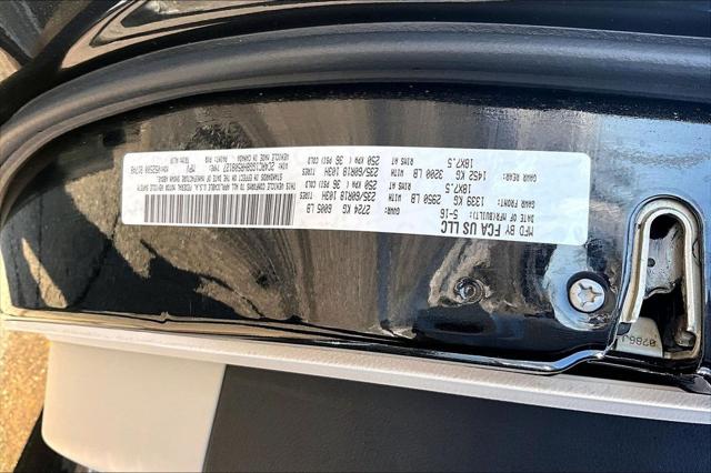 Used 2017 Chrysler Pacifica For Sale in Olive Branch, MS