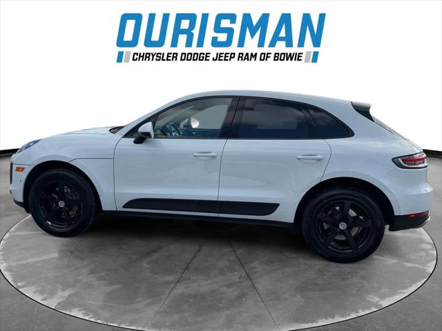2021 Porsche Macan Base