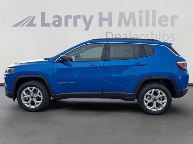 2026 Jeep Compass COMPASS LATITUDE 4X4