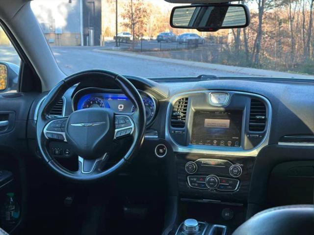 2015 Chrysler 300 Limited