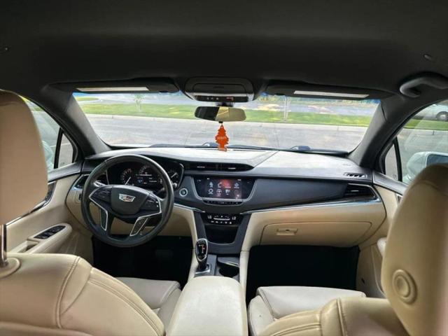 2017 Cadillac XT5 Standard